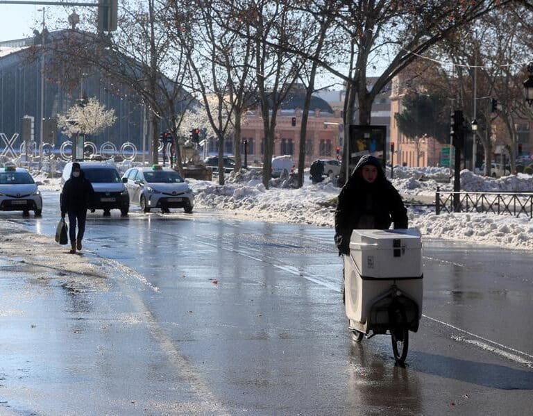 Así colapsó Madrid: todo lo que ha fallado en la gestión de la "nevada del siglo"