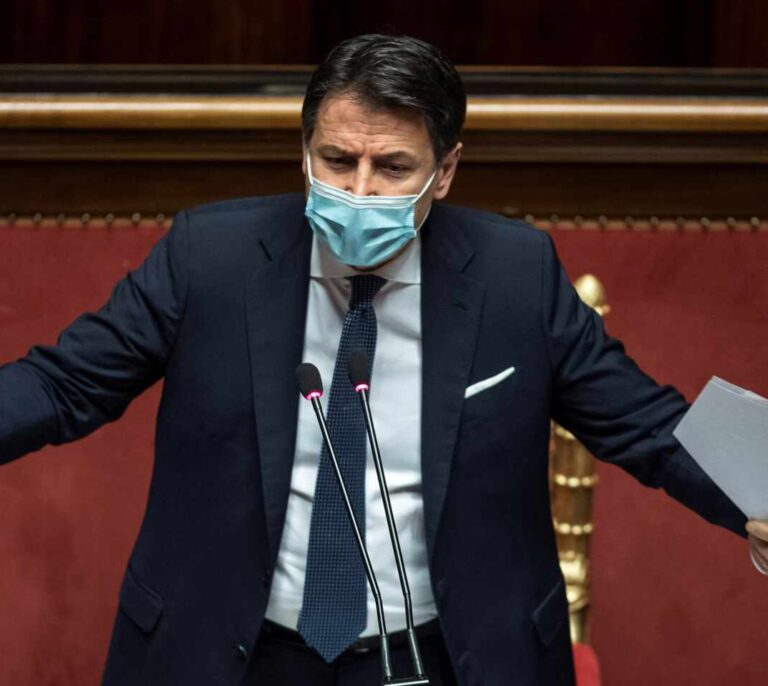Giuseppe Conte dimite como primer ministro de Italia al no lograr una mayoría sólida