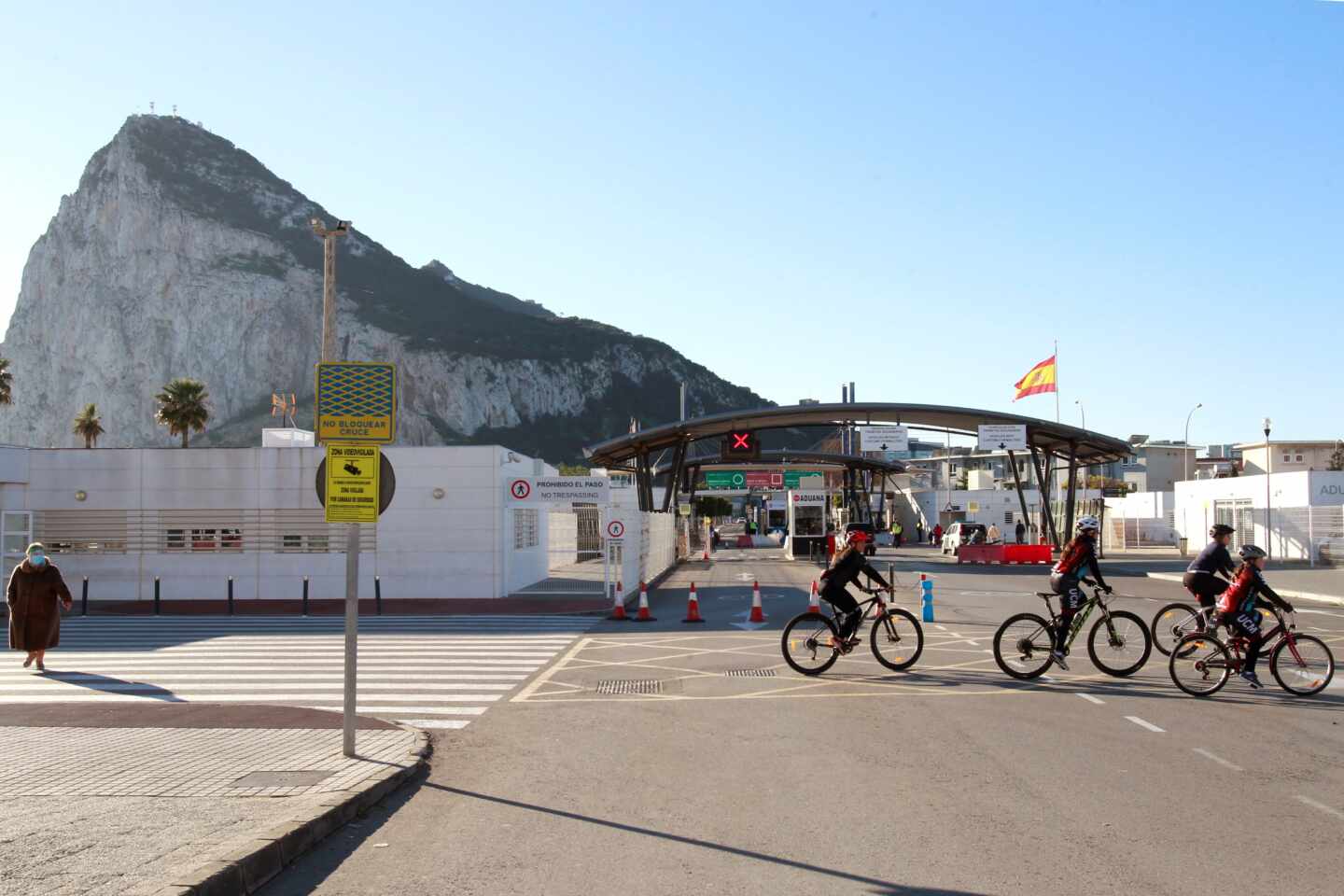 Gibraltar declara el confinamiento general de su población