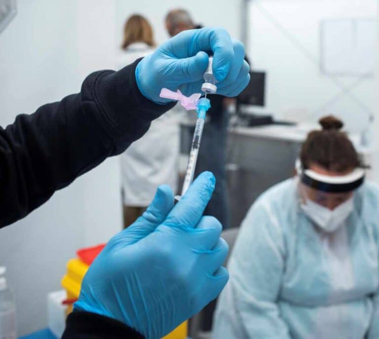 La vacuna española del CSIC muestra una eficacia del 100% en ratones