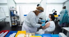 Varias CCAA se saltan el protocolo para mejorar las cifras de vacunación