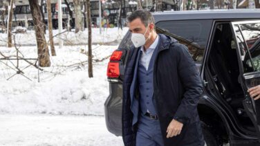 Sánchez, perdido en un dedalito de nieve