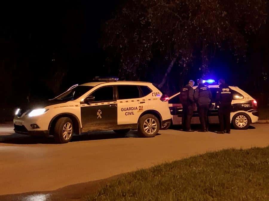 Localizan el coche del sospechoso de haber atacado con ácido a dos mujeres y lo persiguen