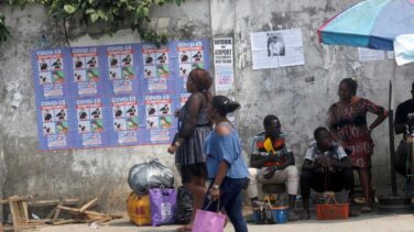 El "egoísmo estúpido" de Occidente y el riesgo de vacunar tarde en los países pobres