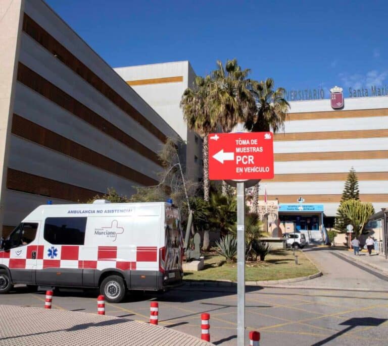Aparece muerto un hombre positivo en Covid-19 en la puerta de un hospital de Cartagena (Murcia)
