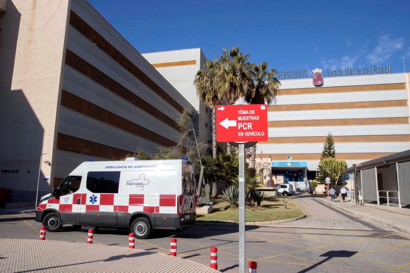 Aparece muerto un hombre positivo en Covid-19 en la puerta de un hospital de Cartagena (Murcia)