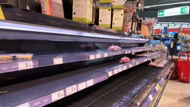 Baldas vacías e incertidumbre en los supermercados: "No sabemos cuándo podremos reponer"
