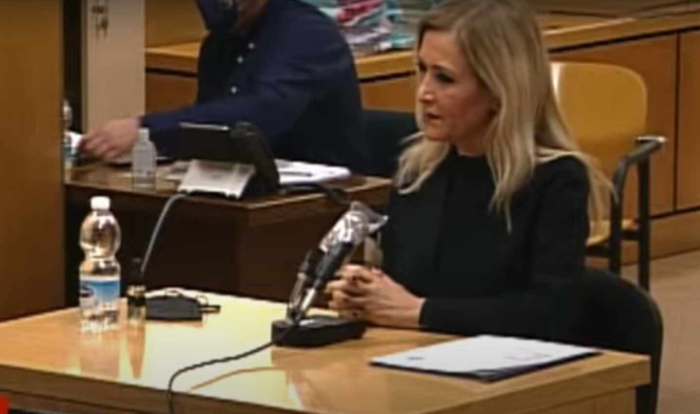 Cifuentes: "No defendí el trabajo, expliqué las líneas generales en un acto muy informal"