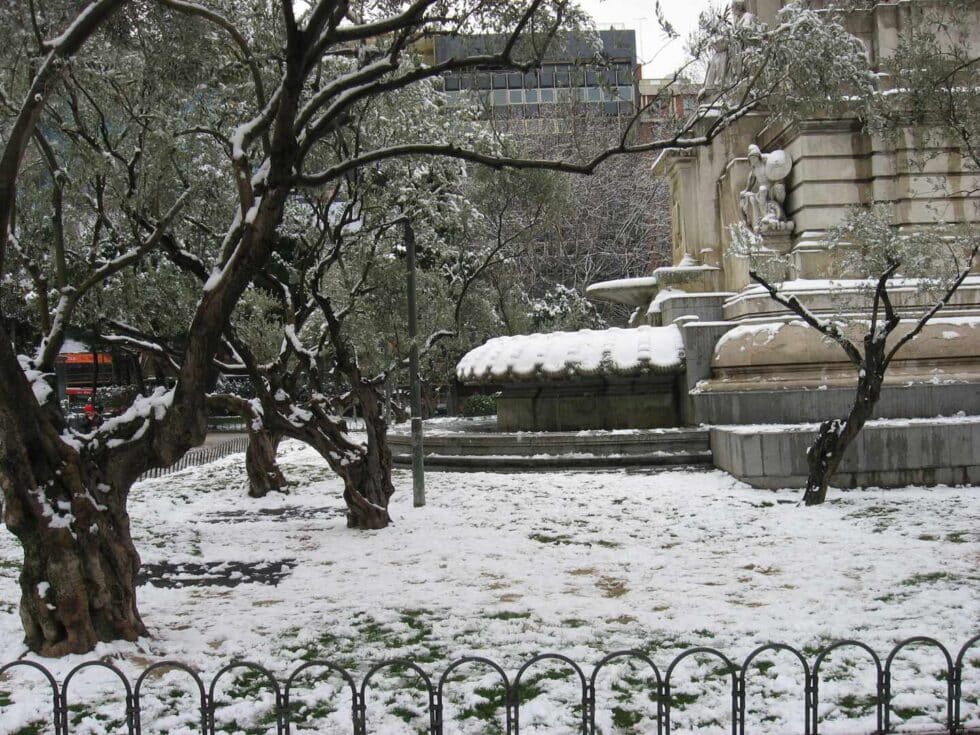 Cuando los madrileños esquiaron en el Parque del Oeste las nevadas que puede superar Filomena grandes nevadas de madrid de la historia