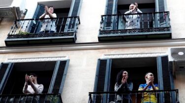 De "toque de queda" a "estado de alarma", cómo el lenguaje convirtió la pandemia en una guerra