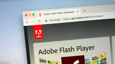 Adiós para siempre a Flash Player, el "milagro" de Internet al que hundieron los celos de Steve Jobs