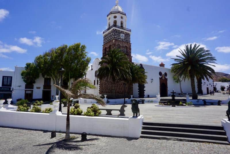 Estos son los 11 pueblos más bonitos de España teguise lanzarote canarias