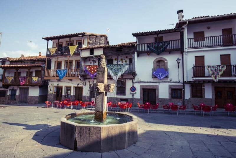 Estos son los 11 pueblos más bonitos de España valverde de la vera caceres extremadura