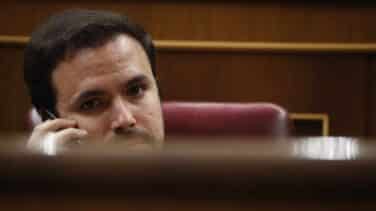 Garzón regulará la publicidad de las ‘telecos’ y energéticas para evitar fraudes