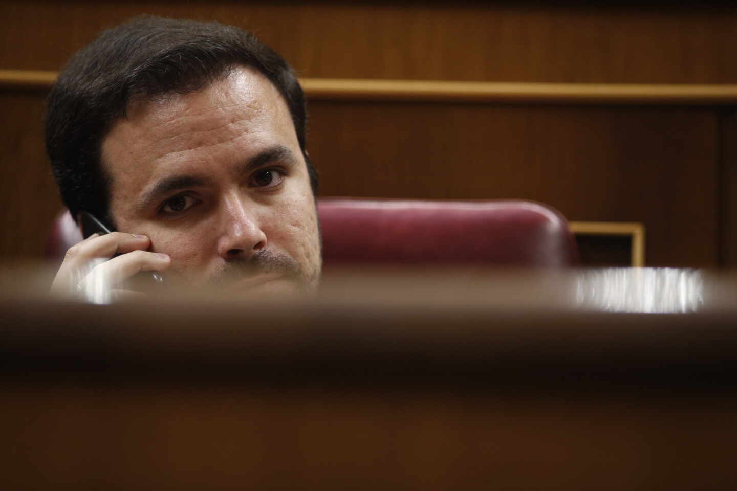 Garzón regulará la publicidad de las ‘telecos’ y energéticas para evitar fraudes