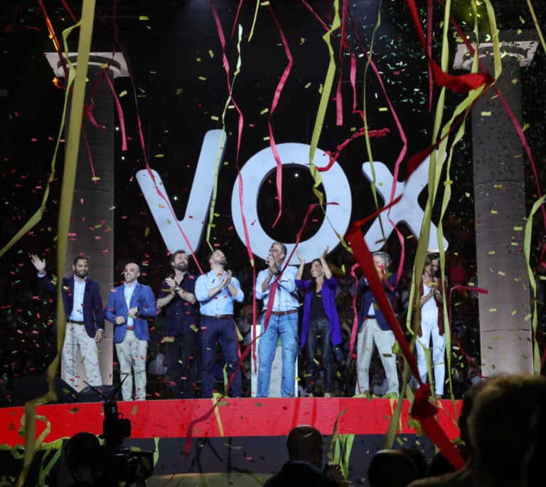 La estrategia de Vox para liderar la oposición en Cataluña tras el 14-F