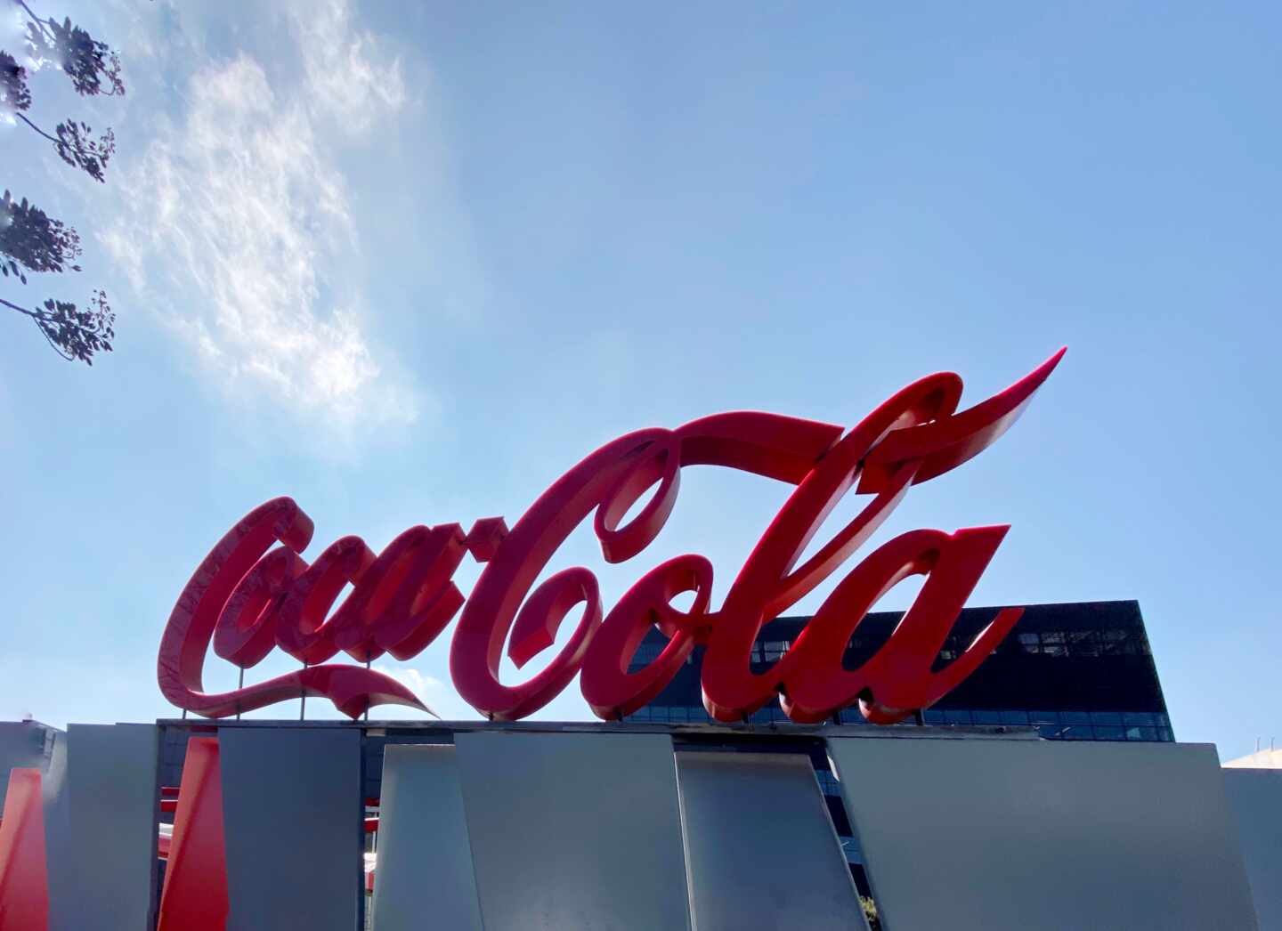 Coca-Cola European Partners  presenta un ERE para 360 empleados en España, el 10% de la plantilla