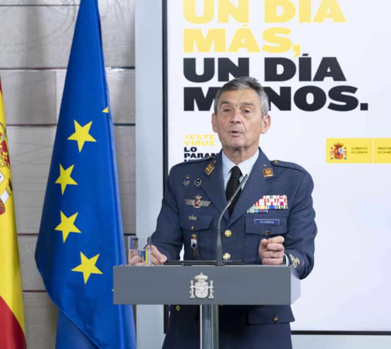Dimite el JEMAD, Miguel Ángel Villaroya, tras la polémica por haberse vacunado