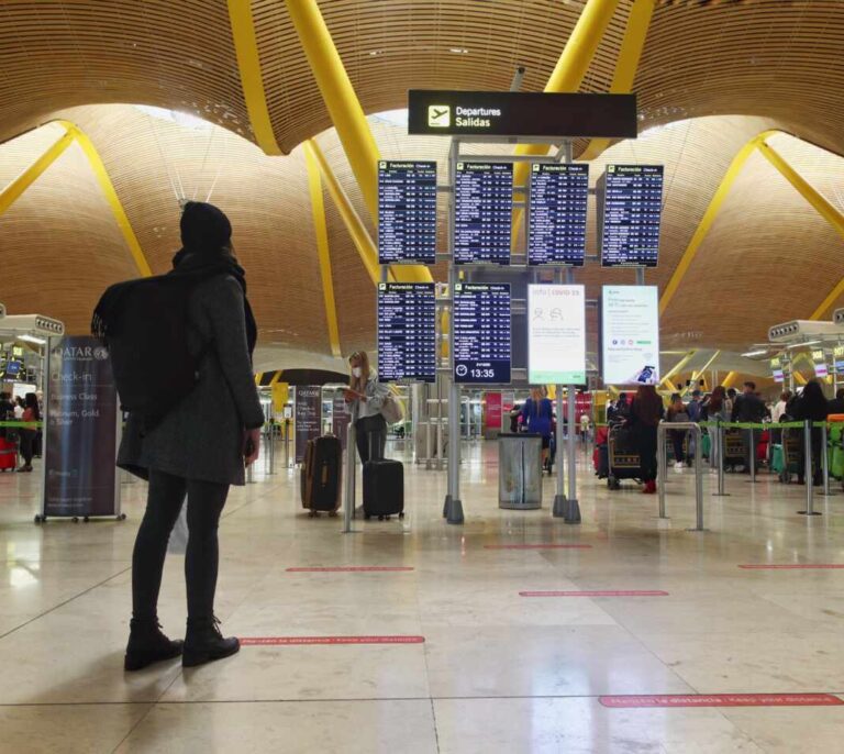 La cepa sudafricana entró en Madrid a través de dos trabajadores de una ONG que venían de Tanzania