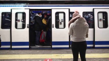 La Comunidad de Madrid no prorrogará la rebaja del 50% del abono transporte en 2023