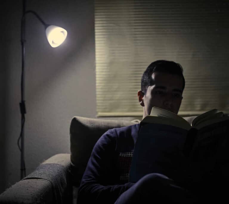 Precio de la luz hoy, 6 de marzo de 2025: esta es la hora más barata y más cara del día