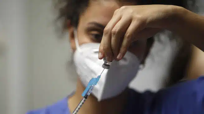 España recibirá en febrero 4 millones de dosis de la vacuna contra el coronavirus