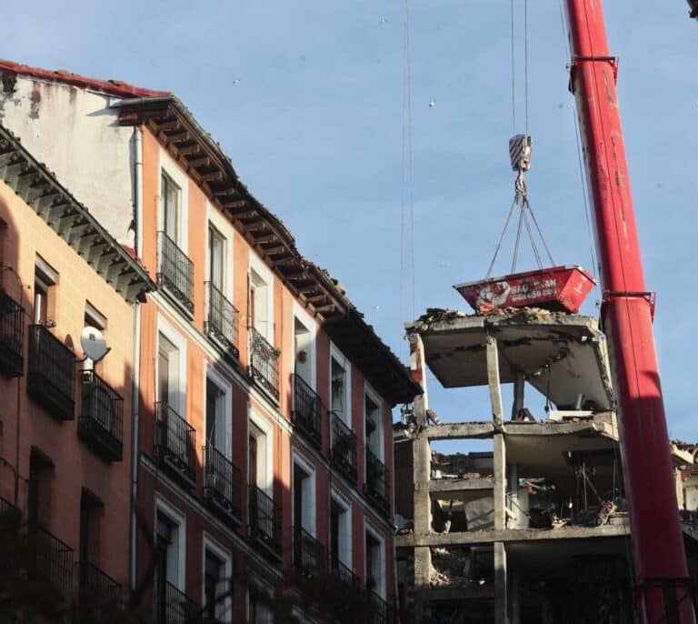 Un escape de gas obliga a acordonar de nuevo un tramo de la calle Toledo de Madrid