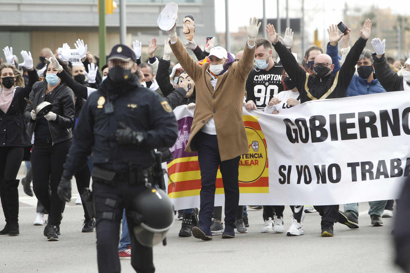 Manifestación en Palma para exigir la reapertura de la restauración