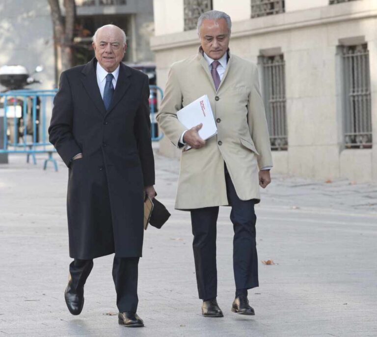 Una acusación pide al juez que exija una fianza de dos millones a FG y al BBVA