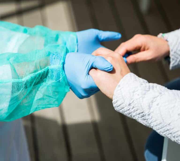 Fundación "la Caixa" acompañó emocionalmente a 56.730 personas en procesos de duelo