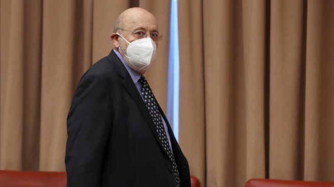 El PSOE defiende el "magnífico trabajo" de Tezanos al frente del CIS El presidente del CIS, José Félix Tezanos, en una comparecencia en el Congreso.