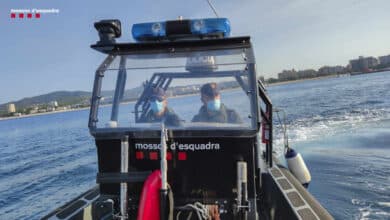 Los Mossos encuentran un cadáver en la playa de Sant Sebastià de Barcelona