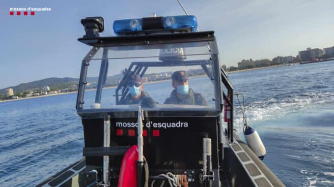 Embarcación de la Policía Marítima de los Mossos.