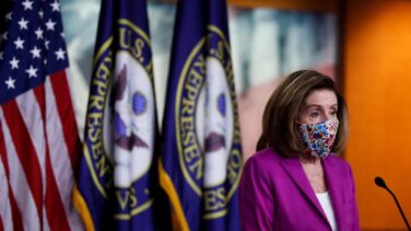 Pelosi pide garantías a los militares de que Trump no lanzará un ataque nuclear