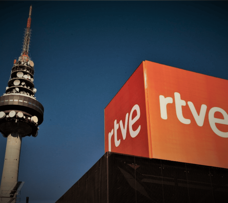 14 años de interinos en RTVE: "Cada vez que termino un contrato tengo que volver a casa de mis padres"
