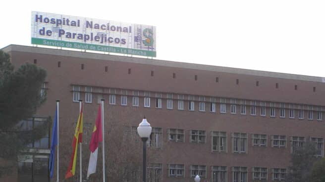 Un camarero camina 10 km para abrir la cafetería del Hospital de Parapléjicos cerrada por Filomena