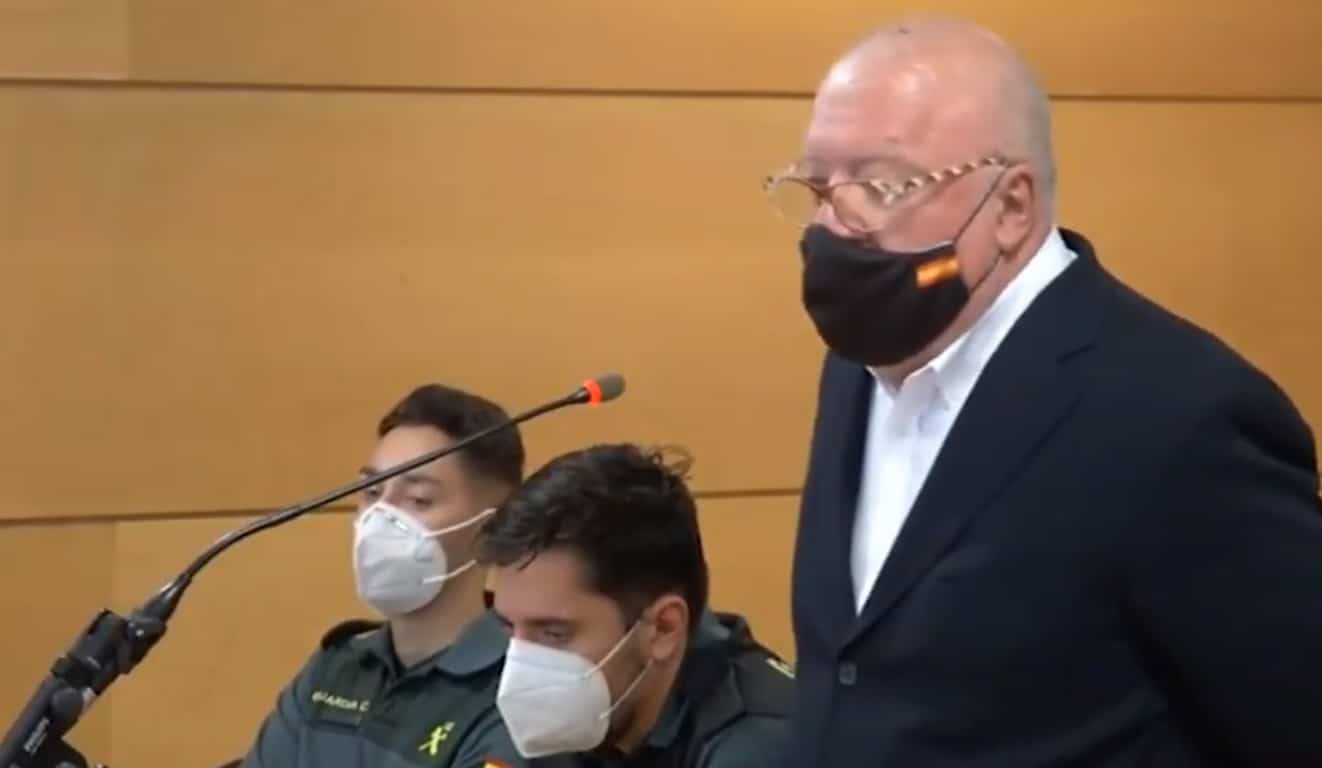 El comisario Villarejo, en el juicio por la querella que le interpuso el ex director del CNI Félix Sanz Roldán.
