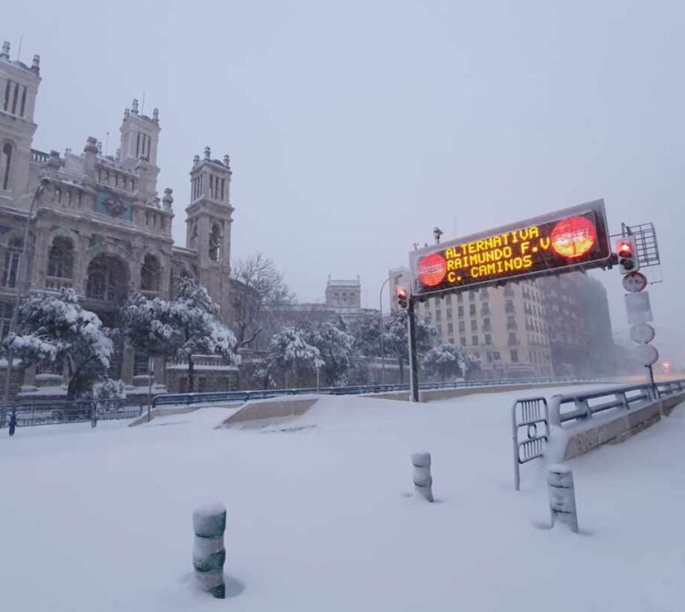 Vídeogalería: las imágenes más espectaculares de la nevada en Madrid