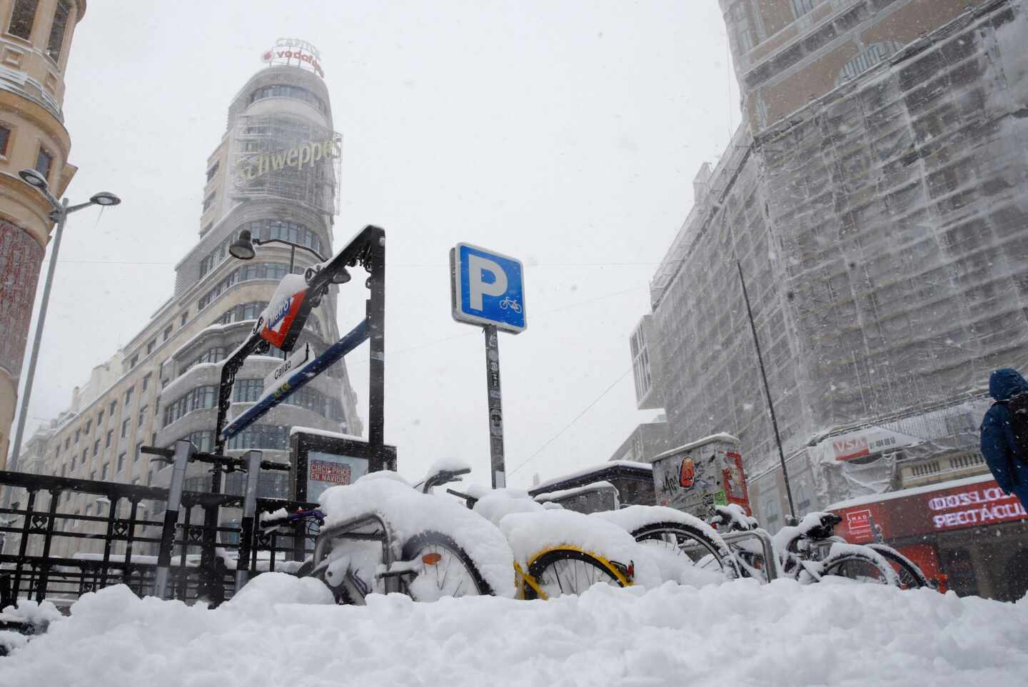 Sin luz, agua o calefacción en viviendas de Madrid con temperaturas bajo cero