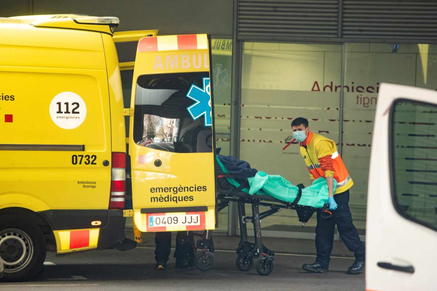 Servicio de urgencias en el Hospital de la Santa Creu, en Barcelona.