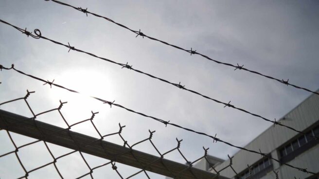 El Centro Penitenciario de Las Palmas II sufre un intento de motín que obliga a aislar a cinco internos Prisión-carcel-alambre-valla