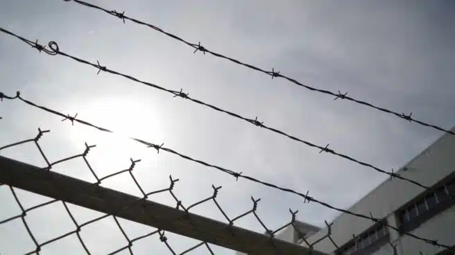 La cárcel de Melilla "se confina" tras dar positivo 17 reclusos y varios funcionarios