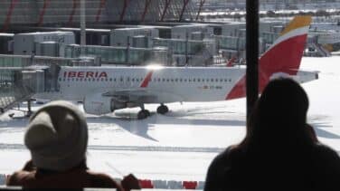 La Brigada Paracaidista trasladará a 41 controladores a Barajas