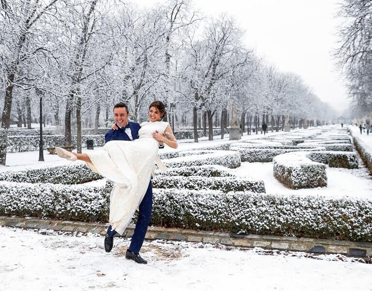 Inolvidable: boda bajo la nieve en el Parque del Retiro
