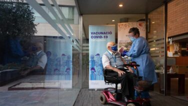 La vacunación a 17 velocidades complica el calendario para salir de la pandemia