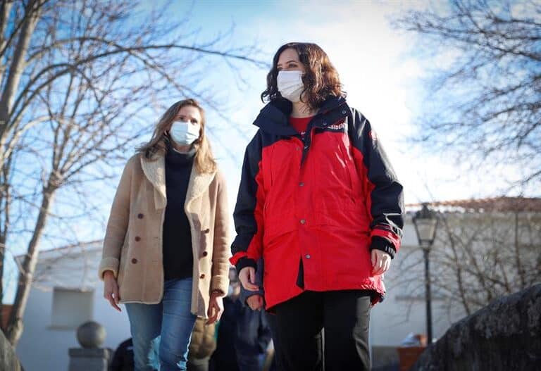 Ayuso denuncia la "campaña política" contra el Zendal: "Es deleznable"