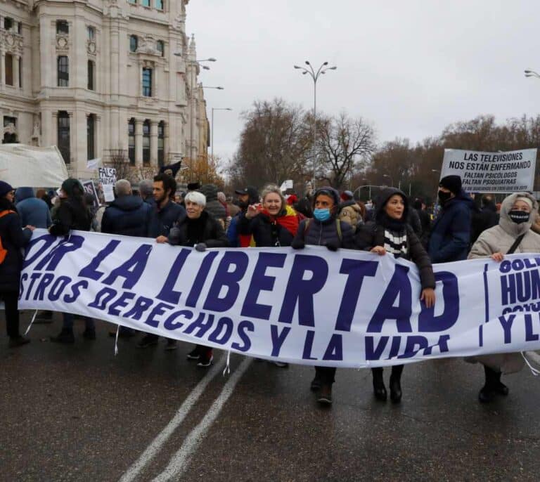 El negacionismo irrumpe en Colón: "No estamos locos, las medidas son excesivas"