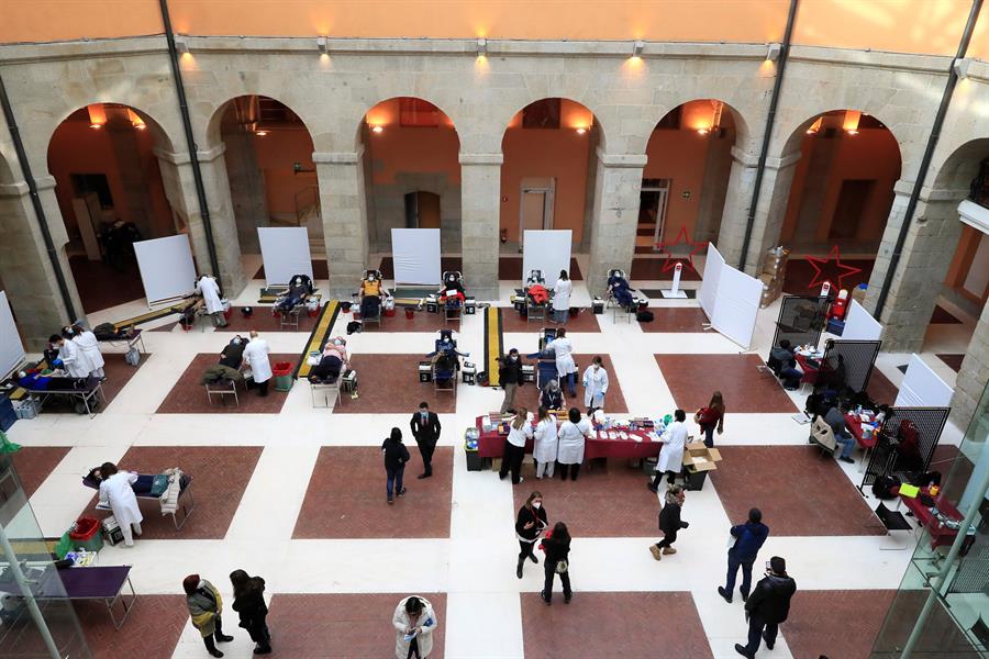 La Real Casa de Correos, convertida en centro de donación de sangre.