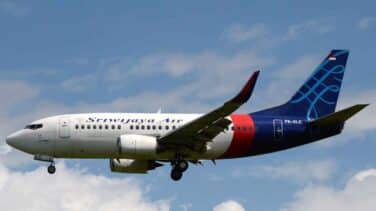 Pierden el contacto con un avión de pasajeros en Indonesia nada más despegar