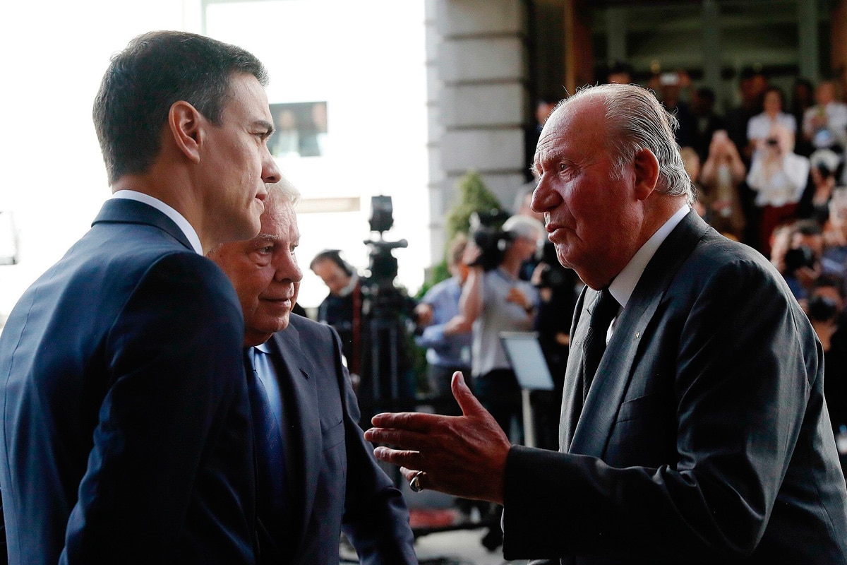 Sánchez felicitó por carta al rey Juan Carlos por su cumpleaños